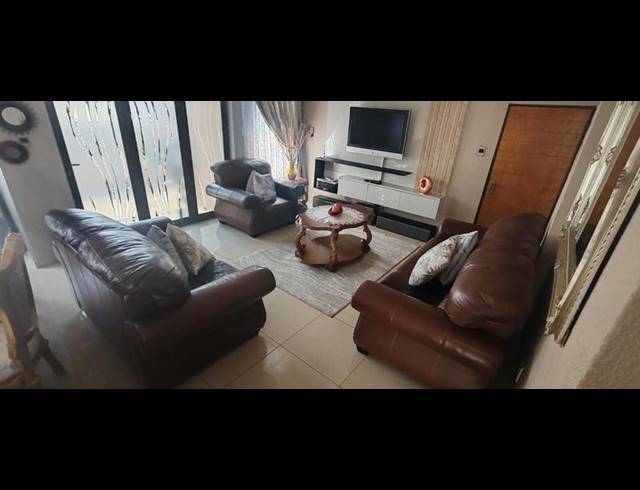 3 BEDROOM HOUSE FOR SALE IN DANVILLE